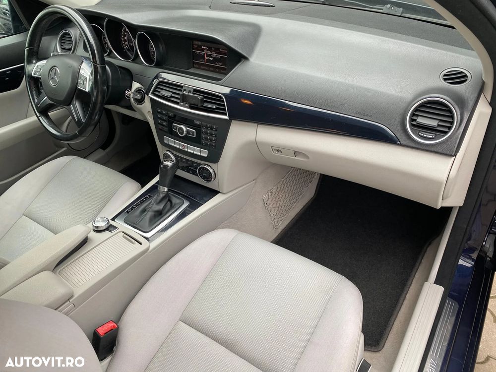 Mercedes-Benz C - 17
