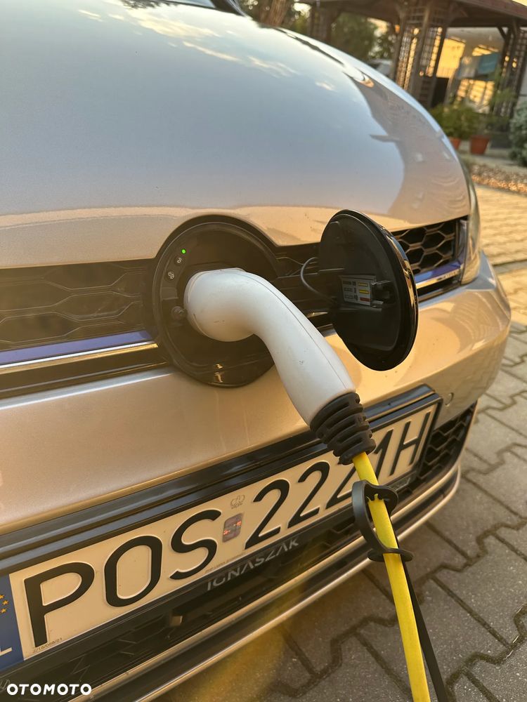 Volkswagen Golf 1.4 TSI Plug-In Hybrid Style DSG - 24