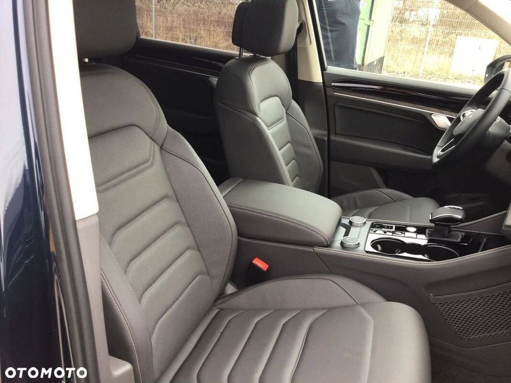 Volkswagen Touareg 3.0 V6 TDI 4Motion Elegance - 25