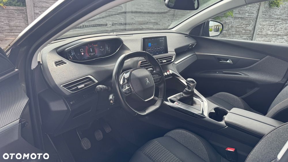 Peugeot 5008 PureTech 130 Stop & Start Crossway - 19