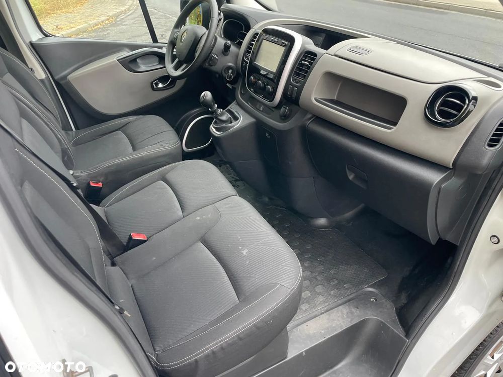 Renault Trafic - 10