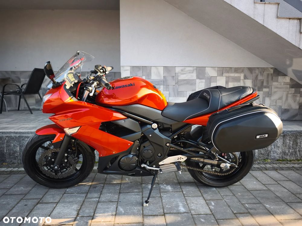 Kawasaki ER - 2