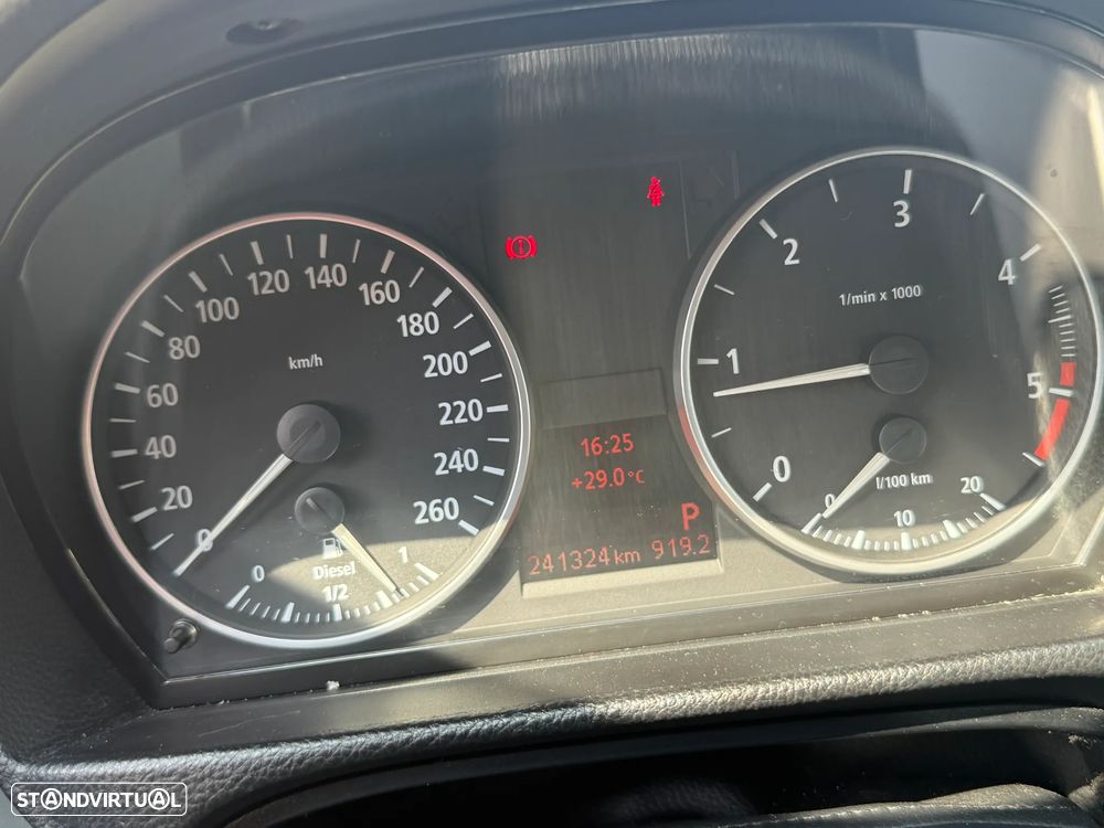 BMW 320 - 8