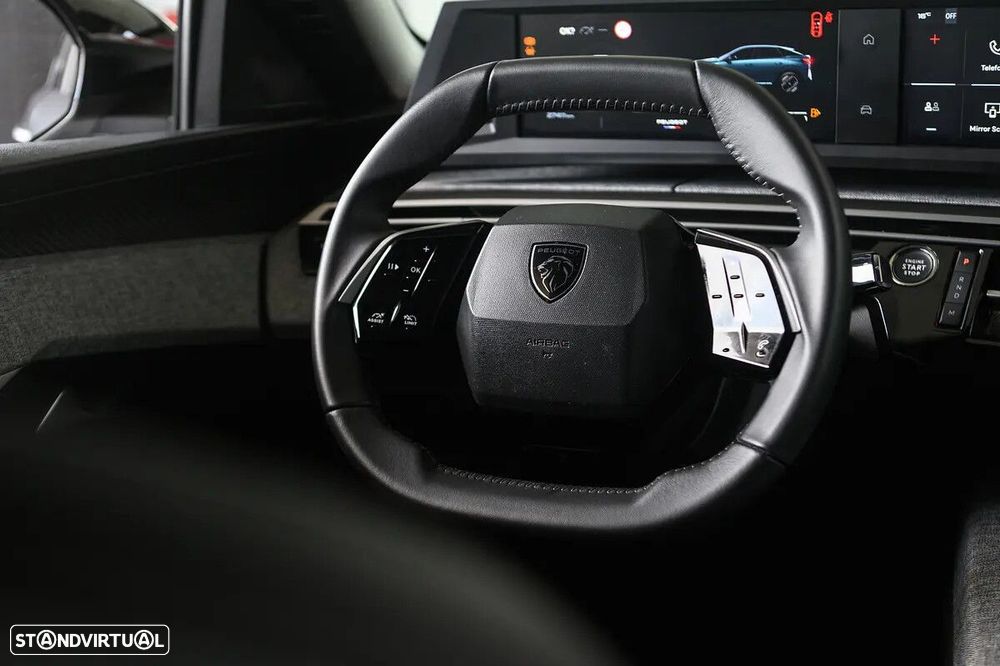 Peugeot 3008 1.2 Hybrid Allure e-DCS6 - 24