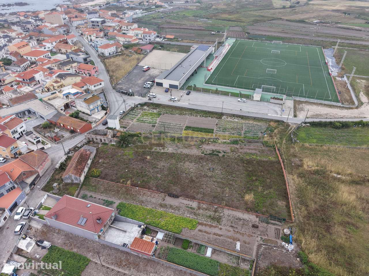 Moradia em Ruína com Excelente Potencial de Construção – Aver-o-Mar, P - Grande imagem: 2/37