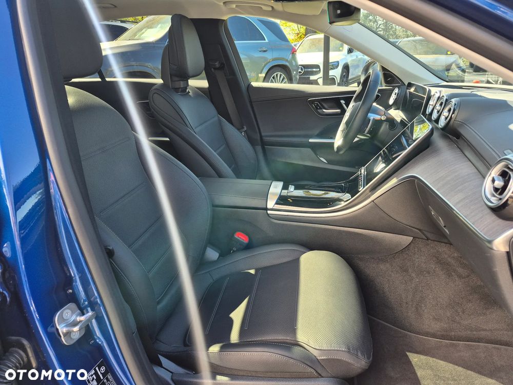 Mercedes-Benz Klasa C 220 d mHEV 4-Matic AMG - 38