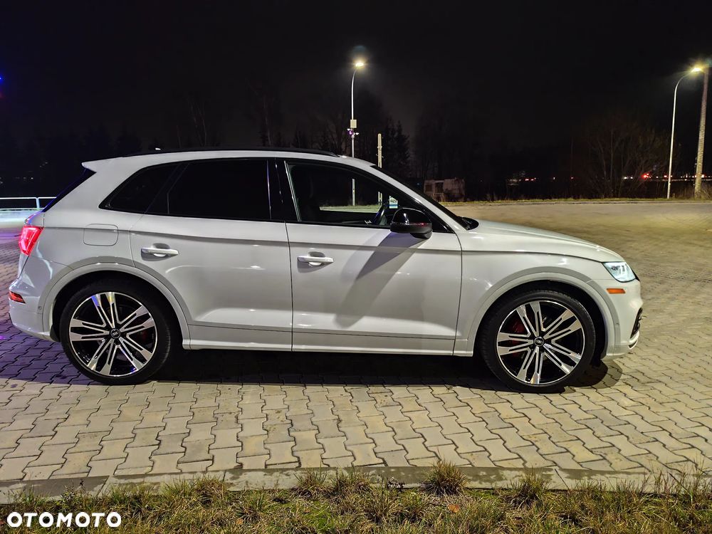 Audi SQ5 - 5