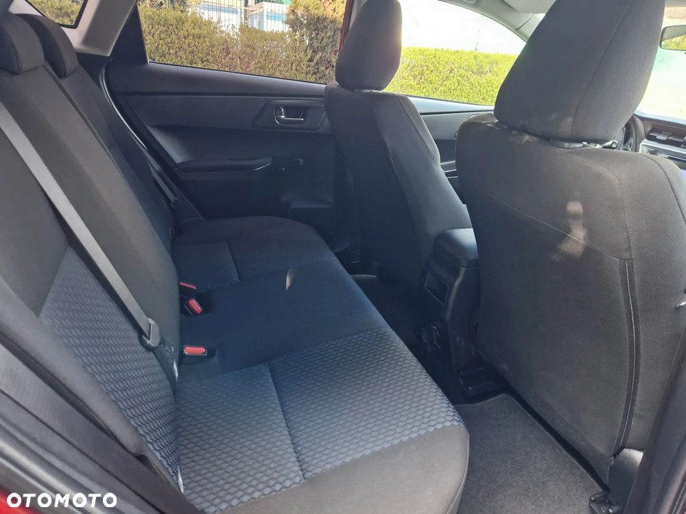 Toyota Auris - 30
