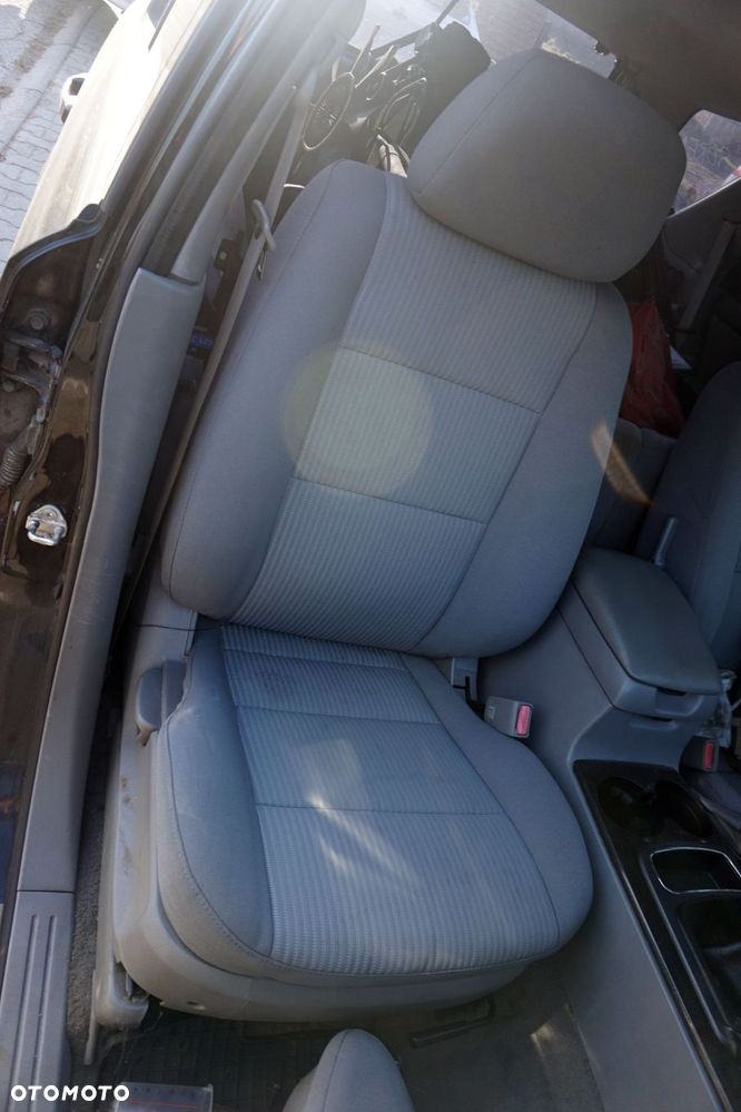 FOTEL PRZEDNI PRAWY SORENTO I LIFT  KIA 2007-2009 - 1