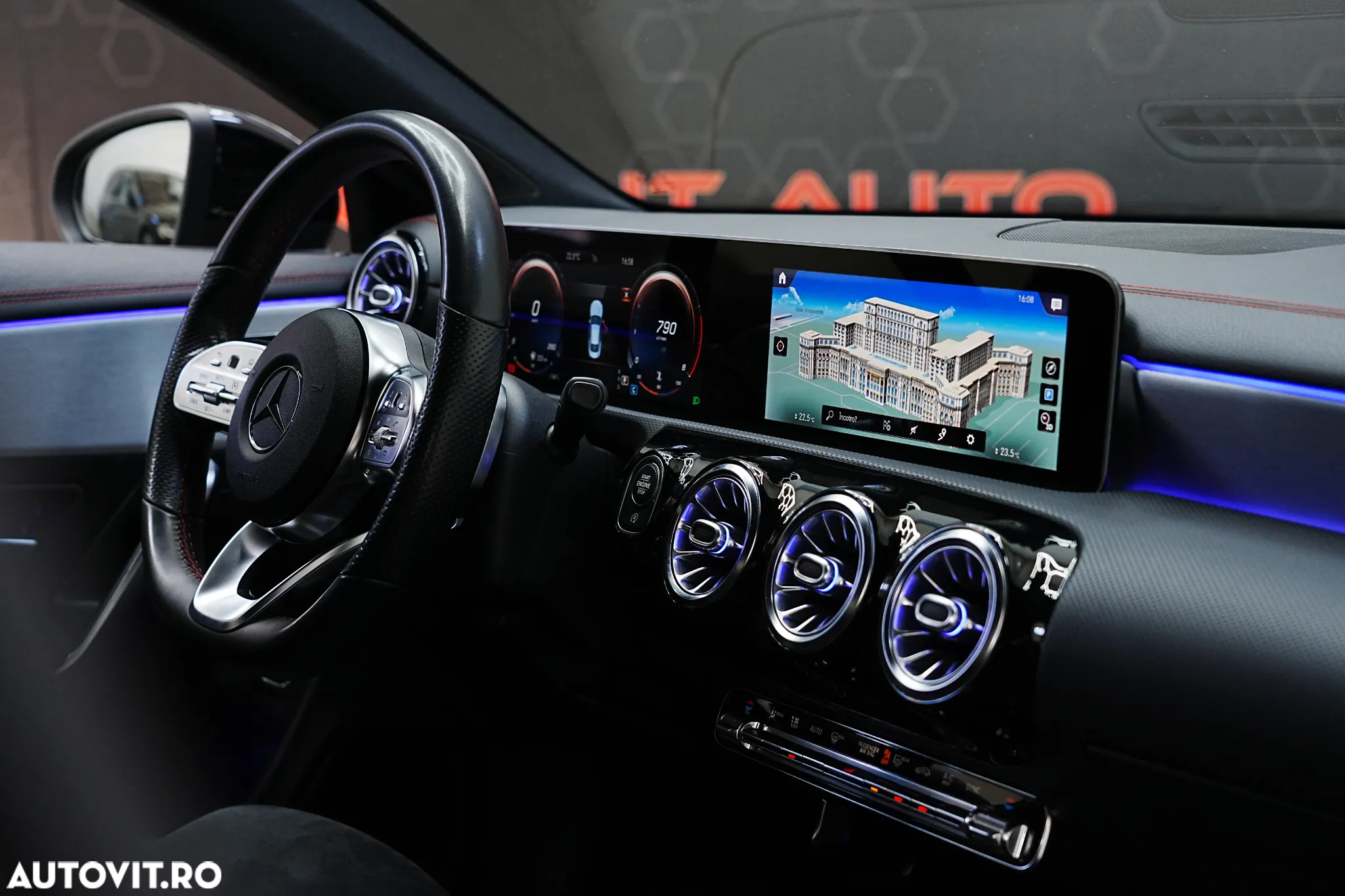 Mercedes-Benz CLA - 37