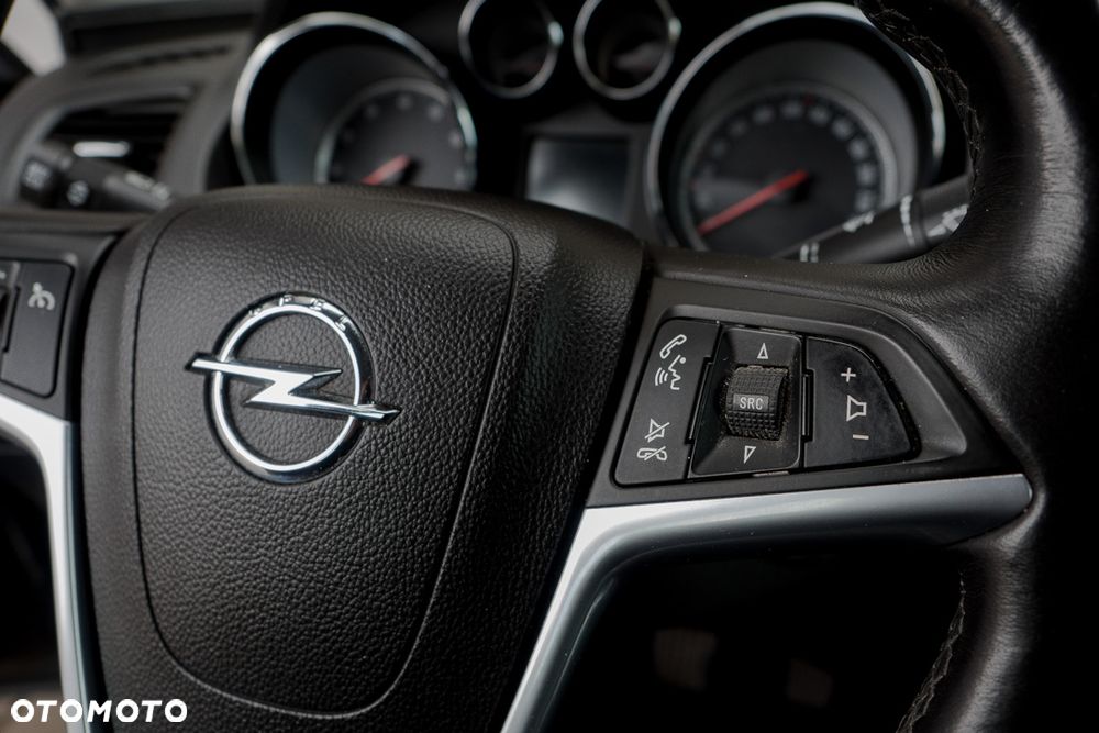 Opel Insignia 1.8 - 20