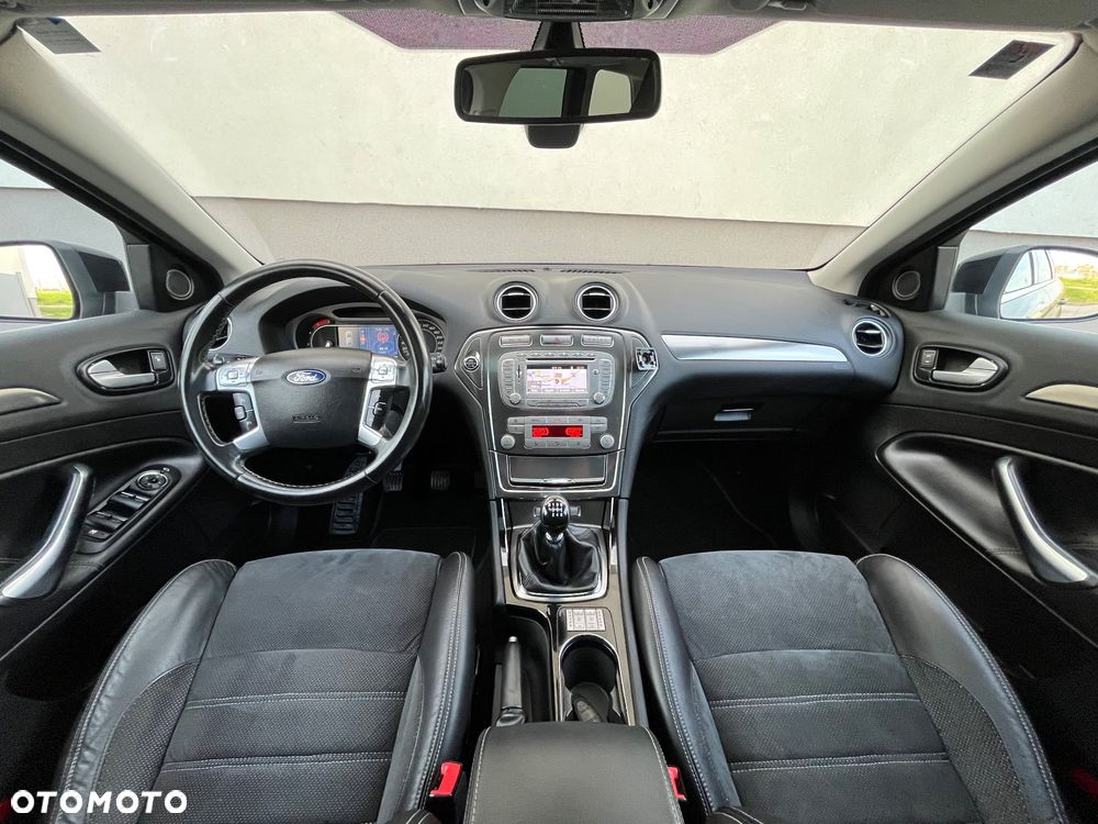 Ford Mondeo 2.0 TDCi Titanium - 12