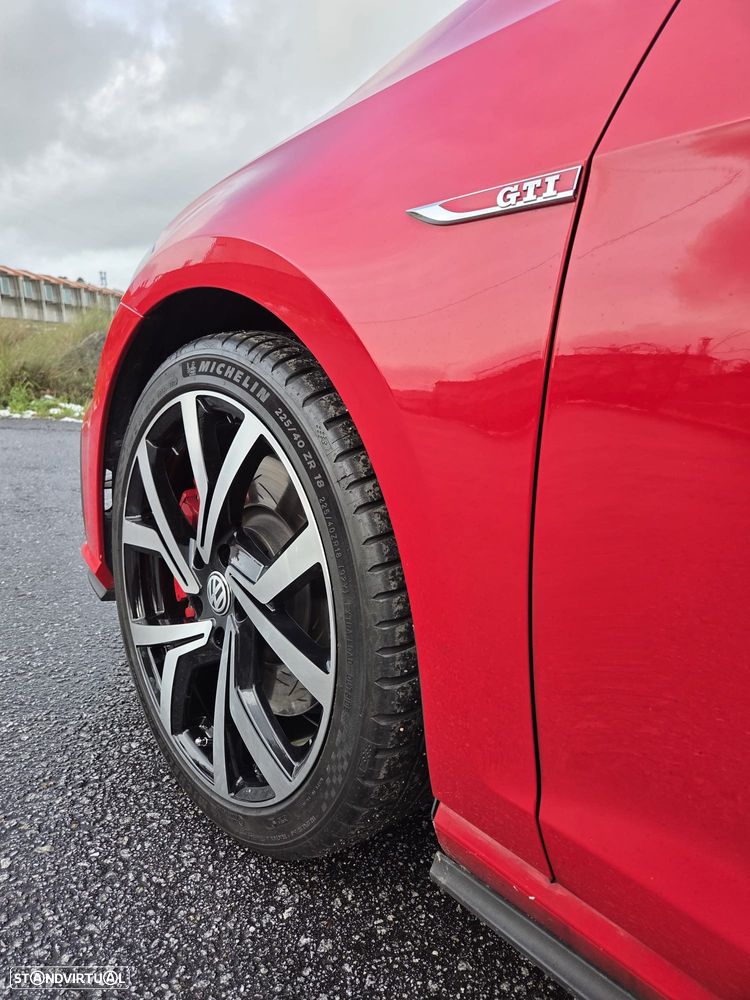 VW Golf GTI 2.0 TSI OPF DSG Performance - 14