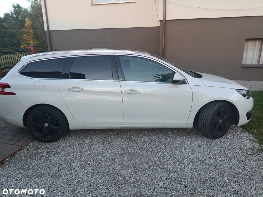 Peugeot 308 - 4