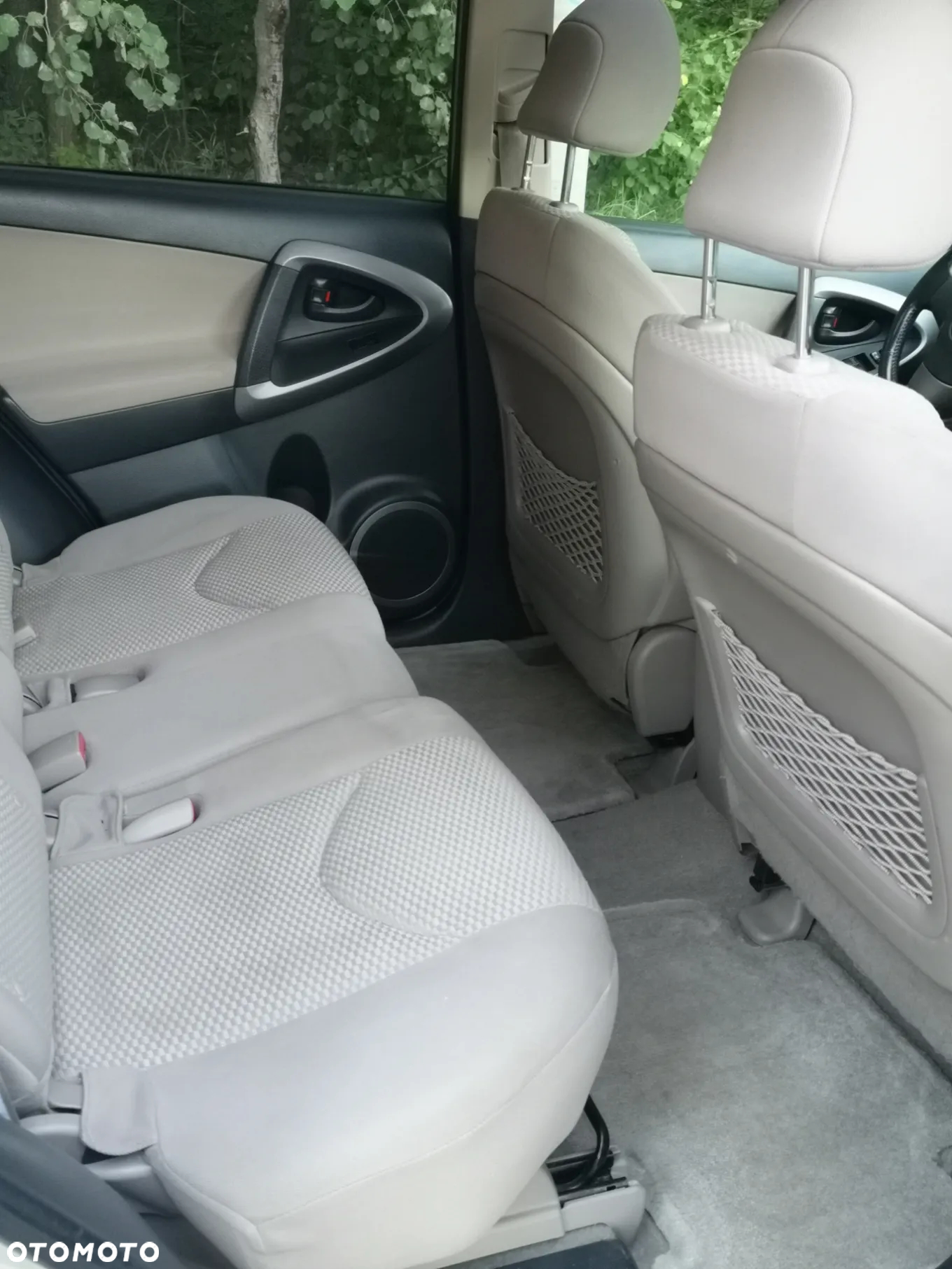 Toyota RAV4 - 11