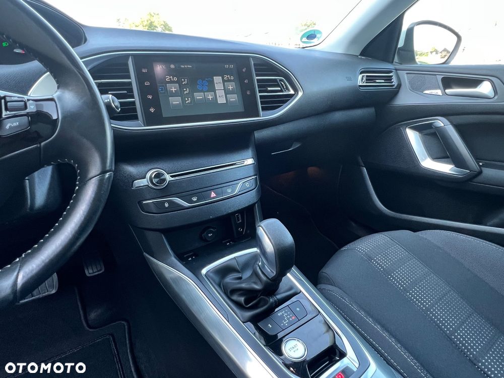 Peugeot 308 BlueHDi FAP 150 Stop&Start Automatik Allure - 19