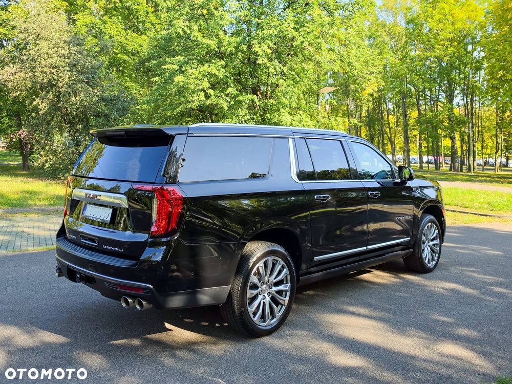 GMC Yukon - 2