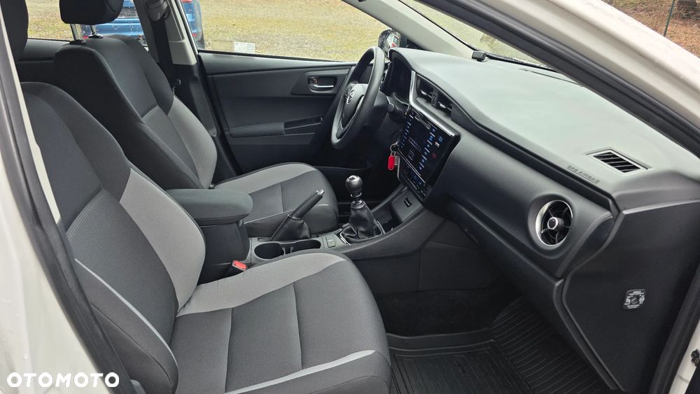 Toyota Auris 1.33 VVT-i Life - 32