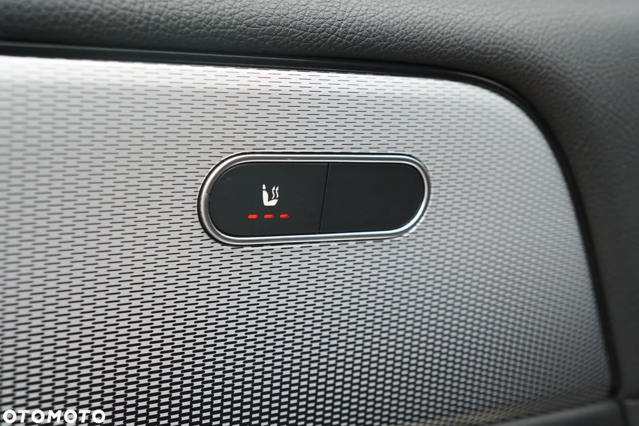 Mercedes-Benz GLB 200 7G-DCT - 14