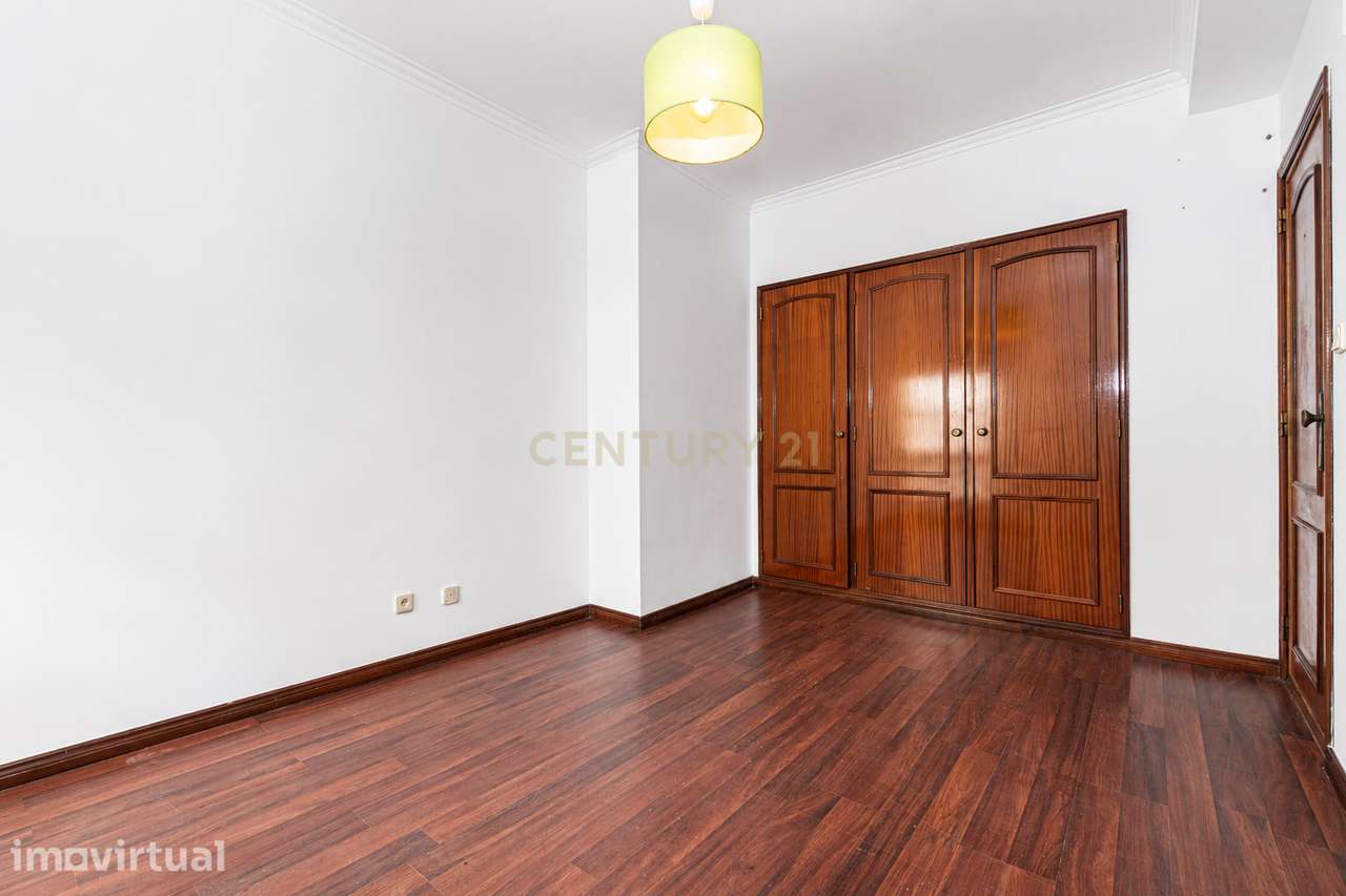 Apartamento T3 com Parqueamento e Arrecadação | Rio de Mouro - Grande imagem: 4/23