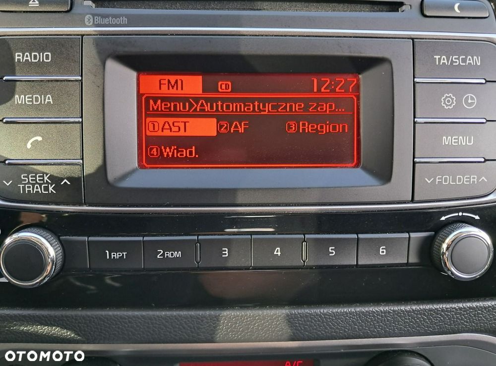 Kia Rio - 20