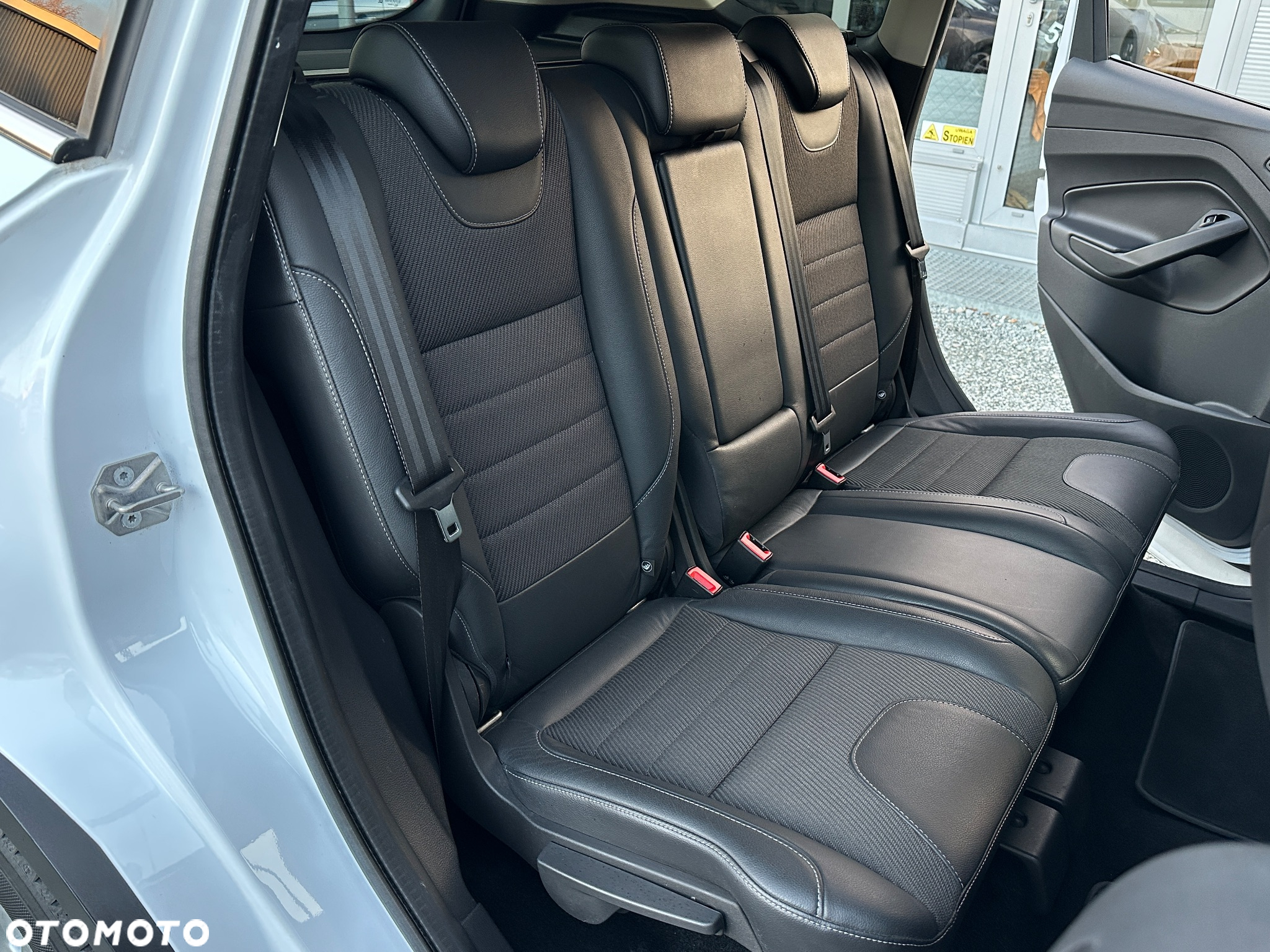 Ford Kuga 2.0 TDCi 2x4 Trend - 24