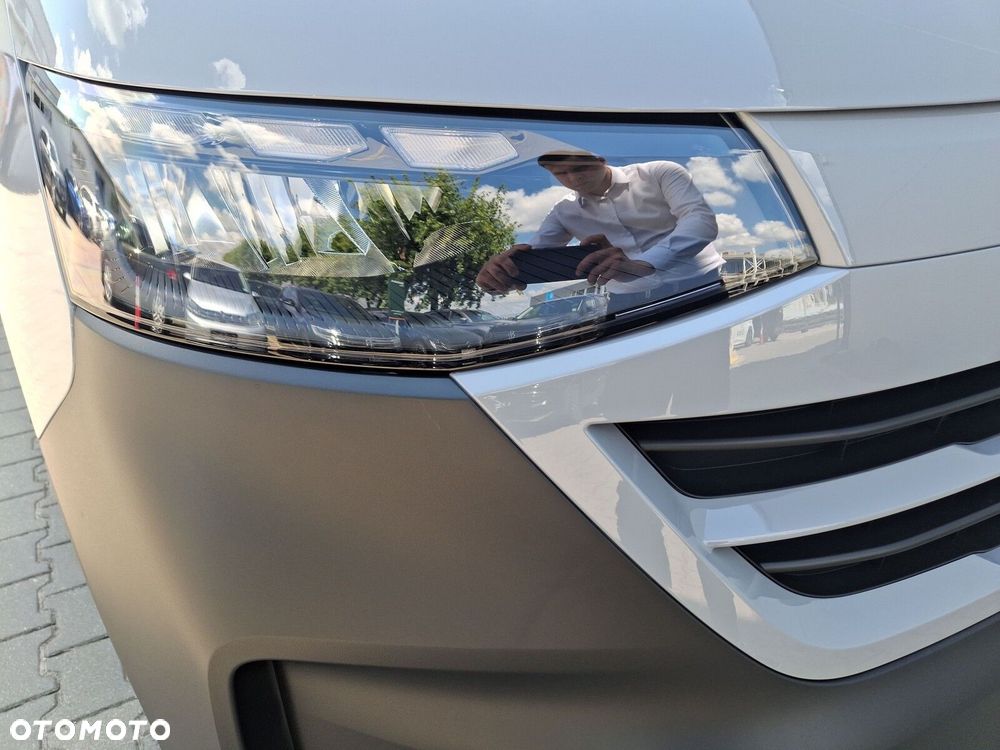 Volkswagen Transporter Furgon 2.0 TDI 150 KM manual - 10