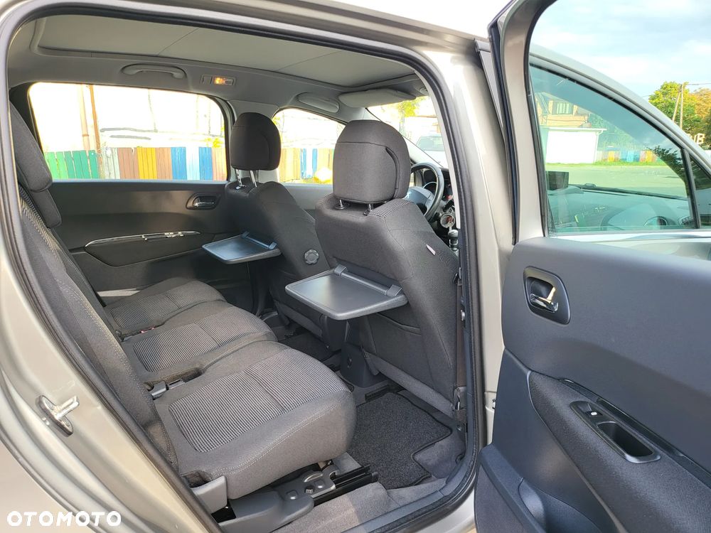 Peugeot 5008 1.6 THP Allure 7os - 20