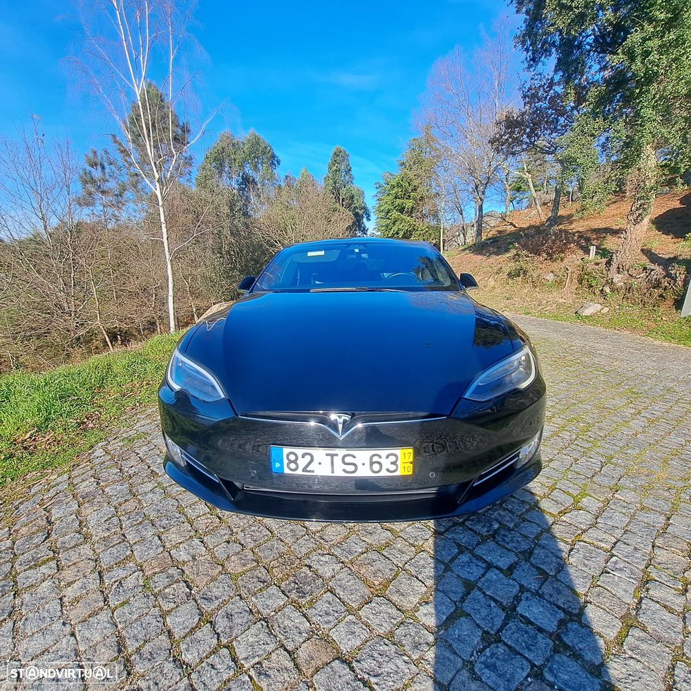 Tesla Model S - 16