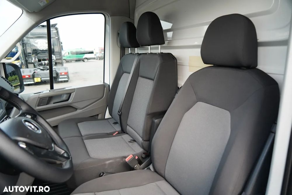 Volkswagen CRAFTER / CONTAINER / DHOLLANDIA LIFT / 2019 / TWIN / 3 LOCURI / - 25