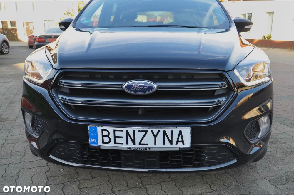 Ford Kuga 1.5 EcoBoost 2x4 ST-Line - 36
