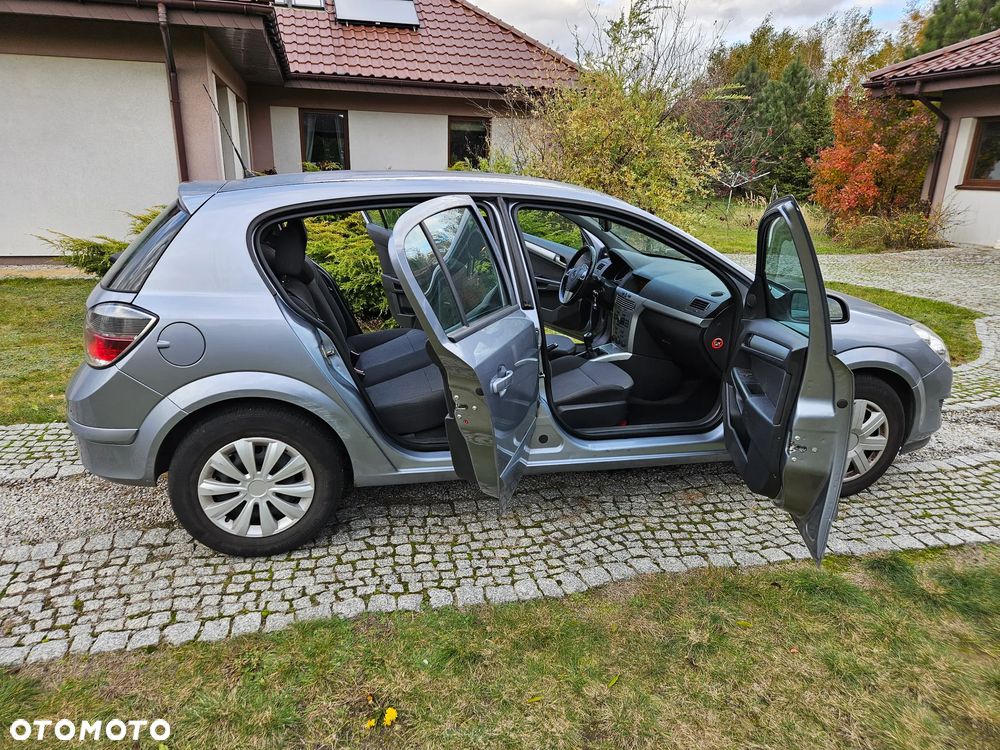 Opel Astra III 1.4 Enjoy - 10