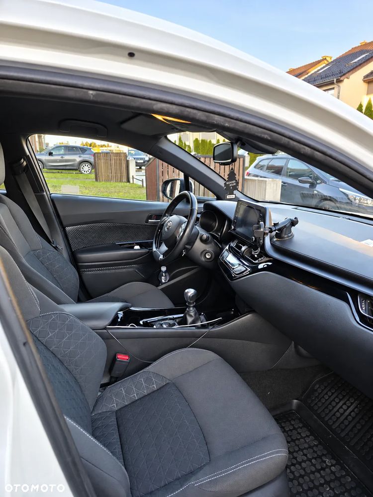 Toyota C-Hr 2019 photo 5