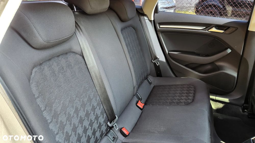 Audi A3 Sportback 1.4 TFSI S tronic Attraction - 8