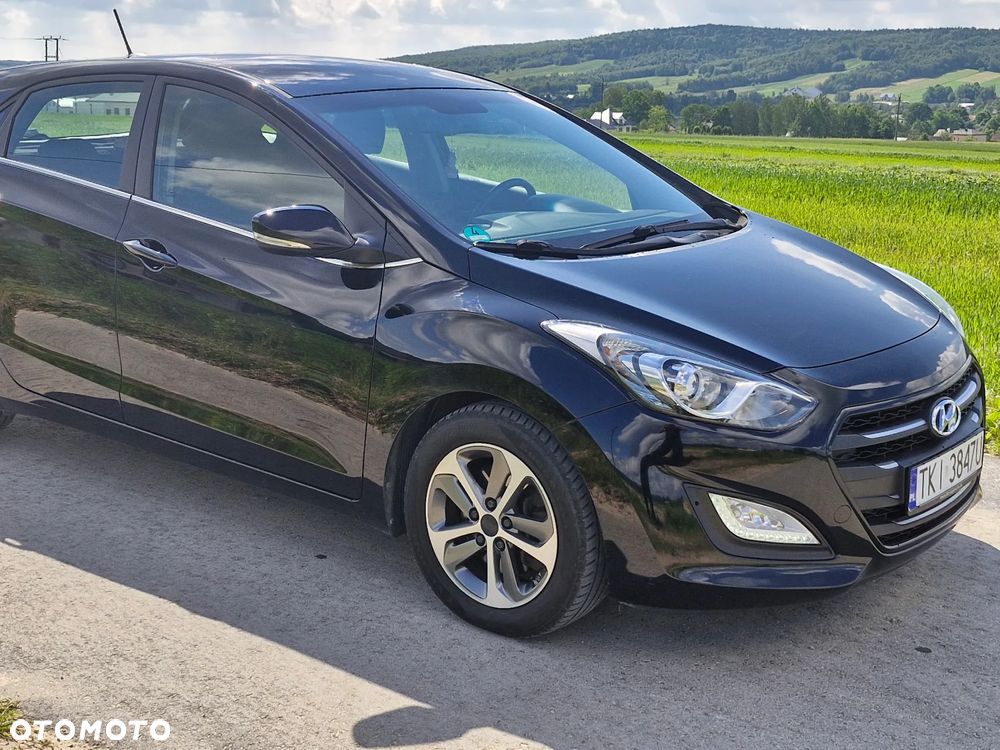 Hyundai i30 1.6 CRDi Premium - 3