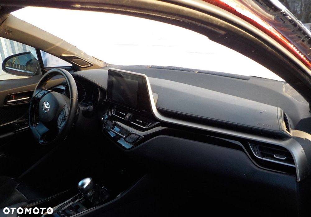 Toyota C-HR - 18