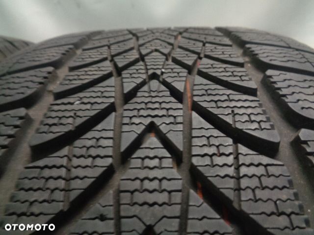 DUNLOP SP WINTER SPORT 4D 295/40R20 106V N0 - 5