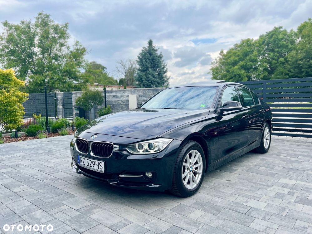 BMW Seria 3 318d xDrive Sport Line - 1