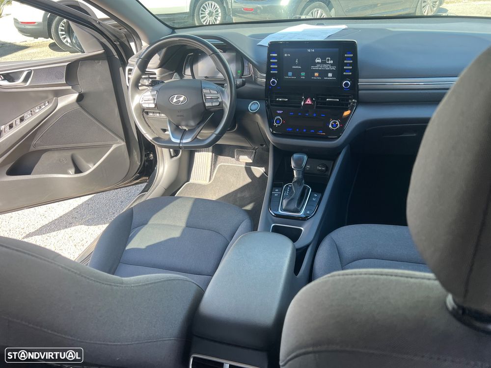 Hyundai Ioniq 1.6 GDI HEV Hybrid Tech - 19