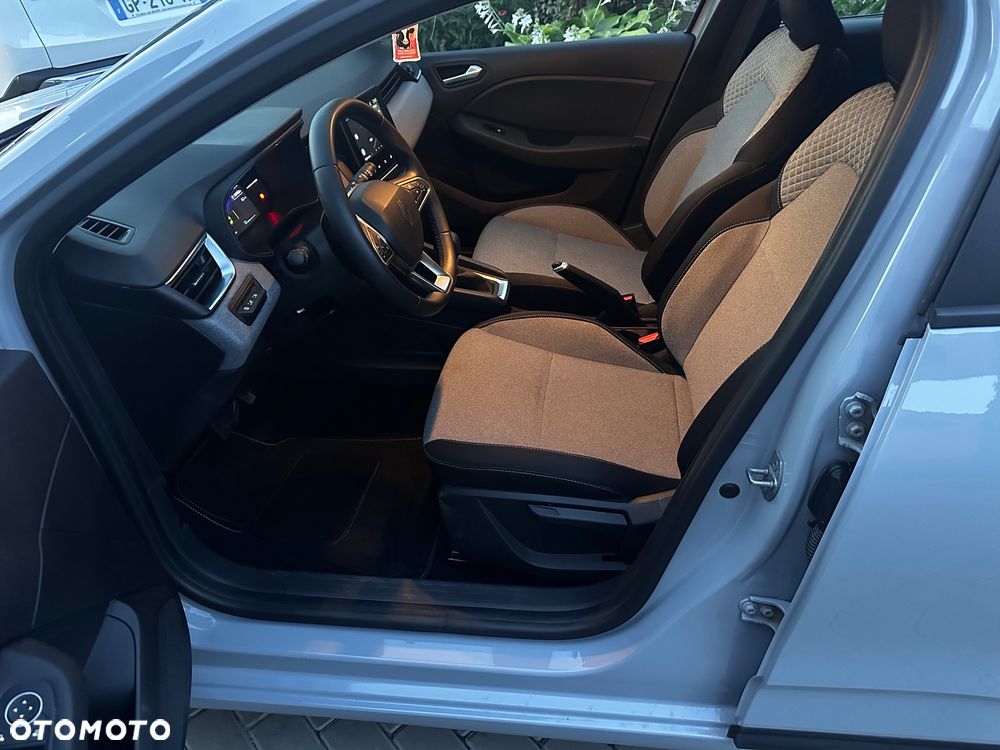 Renault Clio 1.6 E-TECH Full Hybrid 145 Techno - 22