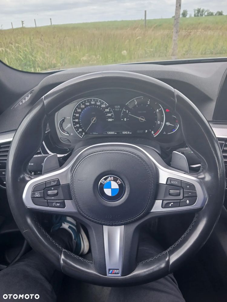 BMW Seria 5 520d Efficient Dynamics M Sport sport - 9
