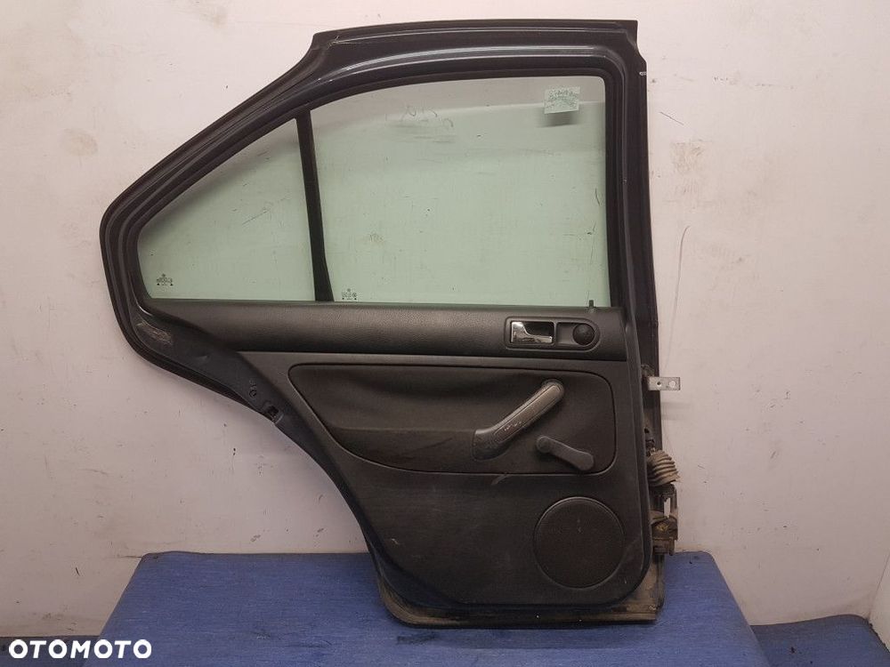 VOLKSWAGEN BORA DRZWI TYŁ LEWE - 13