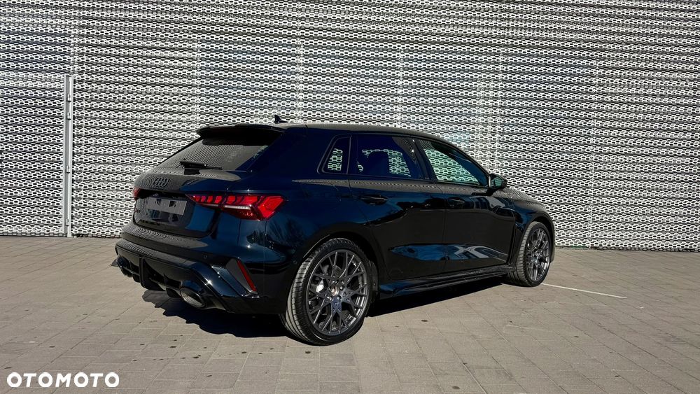 Audi RS3 Sportback - 3