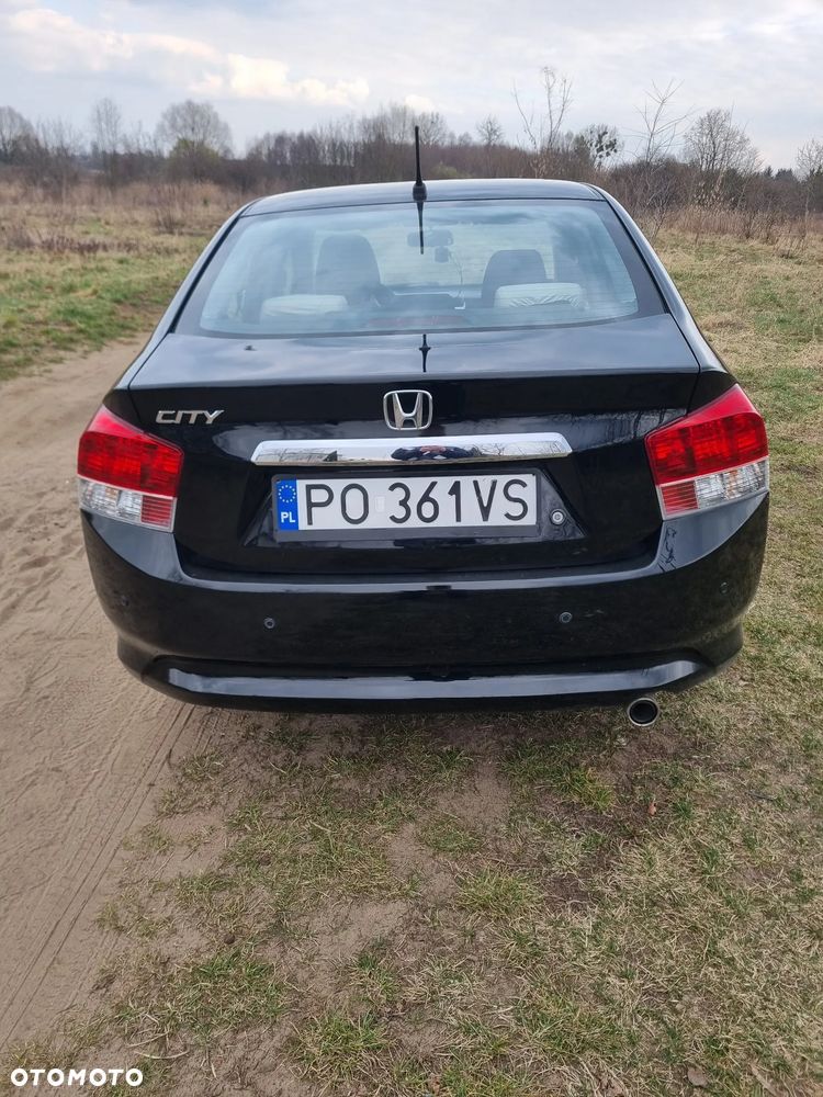 Honda City 1.4 Comfort - 8