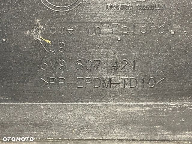 Skoda Superb III zderzak tył kombi 3V9807421 - 13