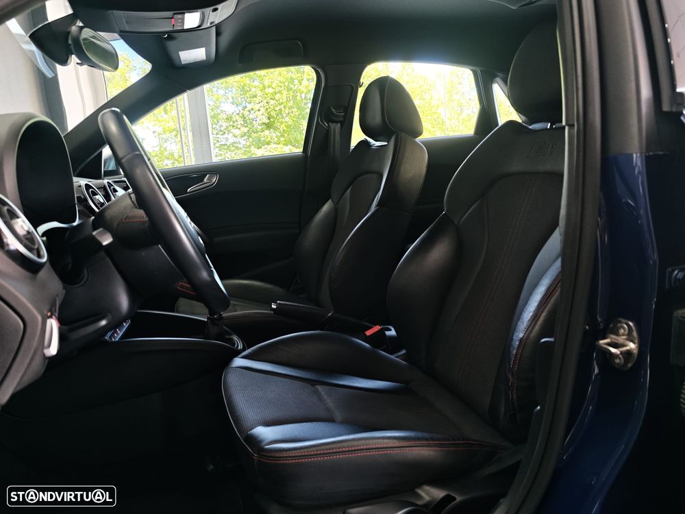 Audi S1 Sportback 2.0 TFSi quattro - 37