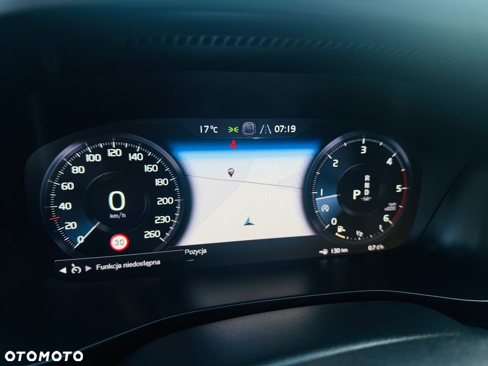 Volvo XC 40 D4 AWD Geartronic Inscription - 7