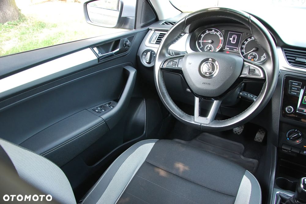Skoda RAPID 1.0 TSI Ambition - 26