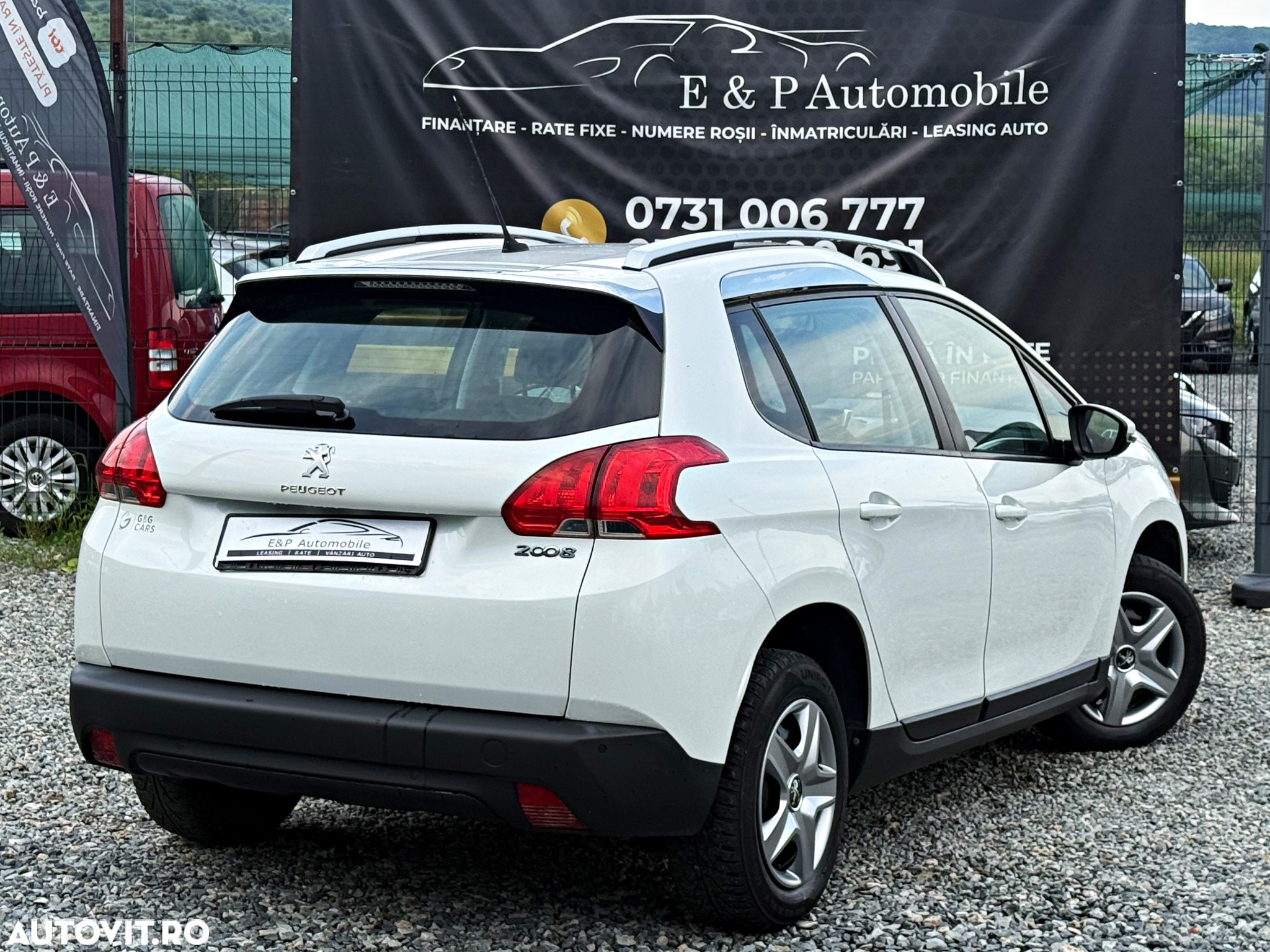 Peugeot 2008 1.2 L PureTech STT Active - 11