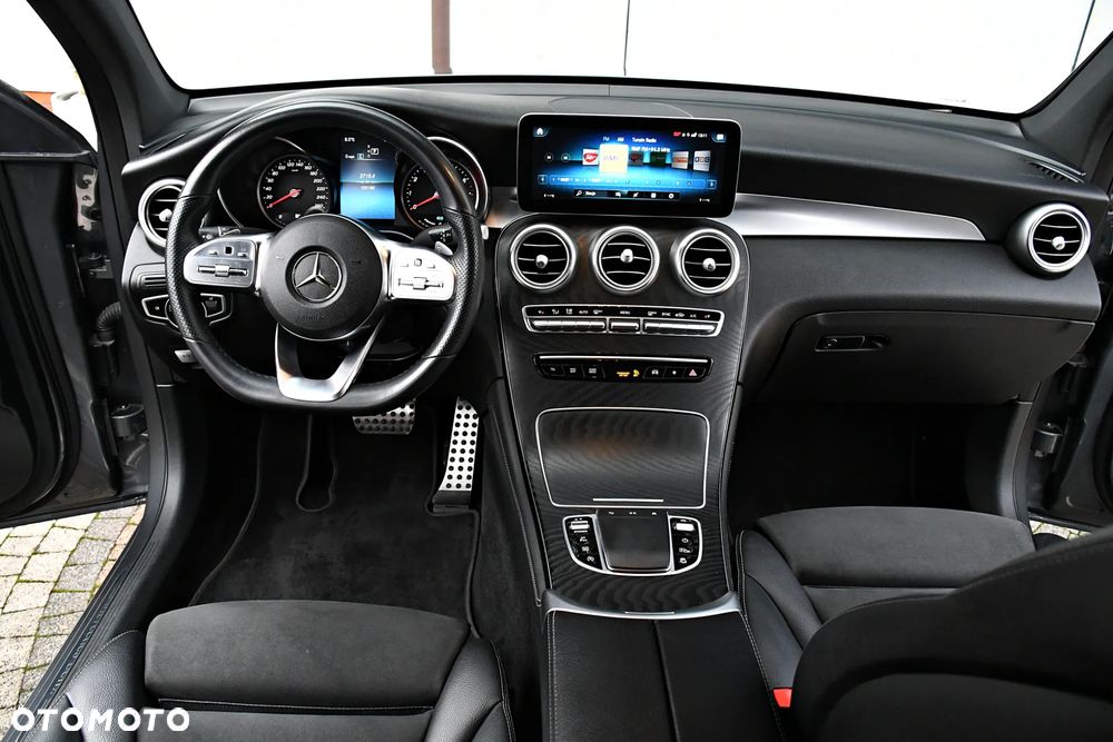 Mercedes-Benz GLC 200 4Matic 9G-TRONIC AMG Line - 28